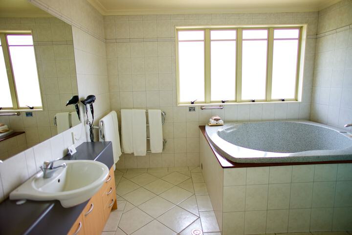 Room 44 of 72