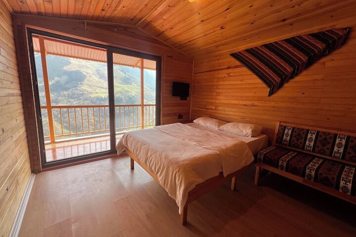 Room 16 of 42