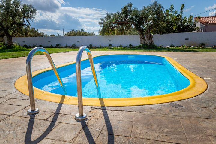 Pool 18 of 41