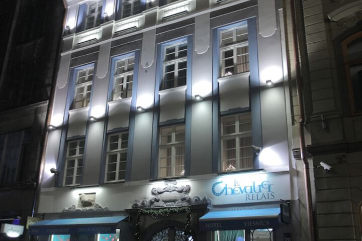 Hotel 60 of 62