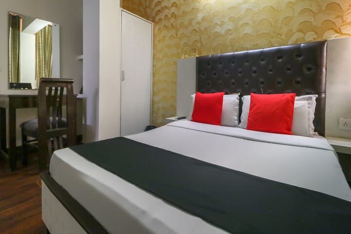 Room 15 of 17