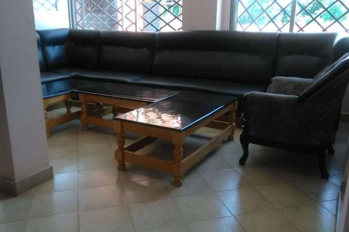 Lounge 18 of 21