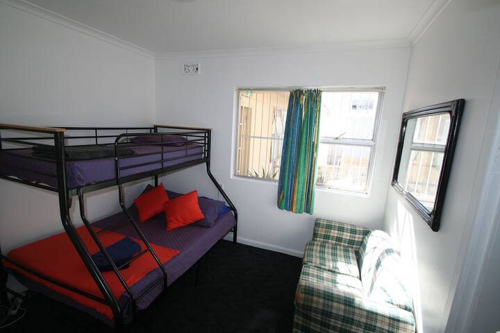 Room 3 of 48