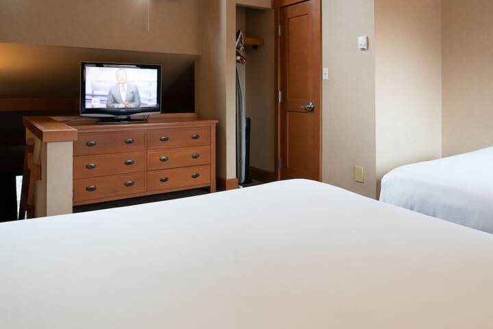 Room 11 of 105