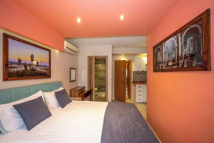 Room 86 of 158