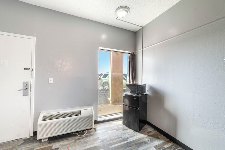 Room 3 of 11