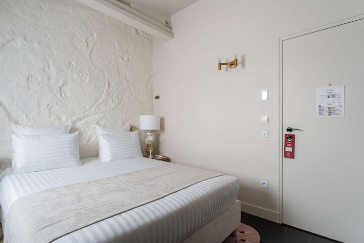 Room 37 of 133