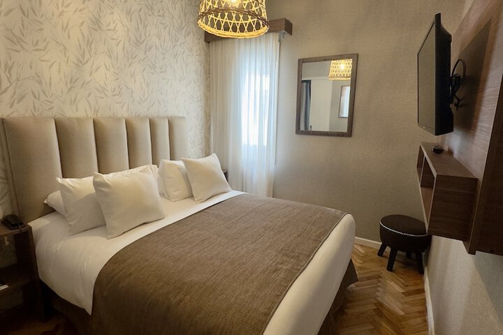 Room 30 of 41