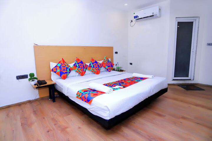 Room 15 of 44