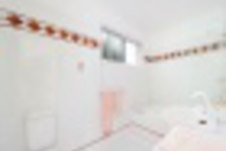 Room 195 of 216