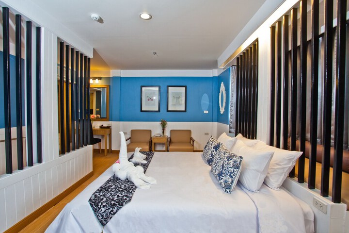 Room 15 of 68