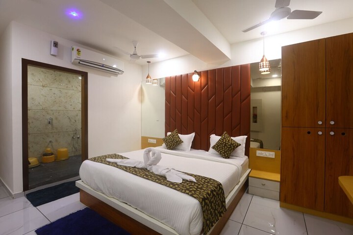 Room 33 of 68