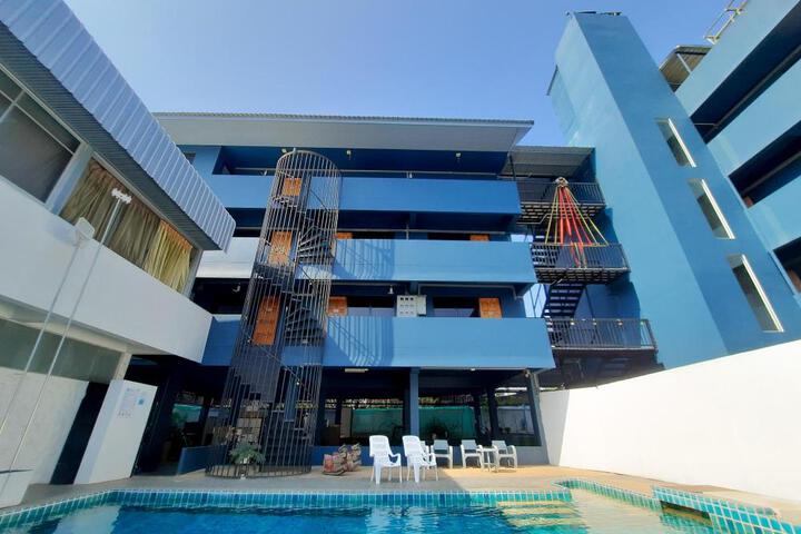Watket Hotel