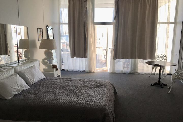 Room 5 of 26