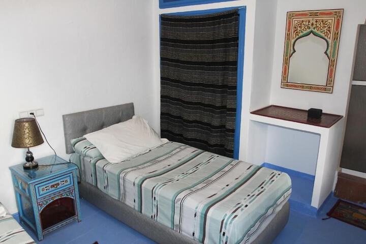 Room 11 of 51