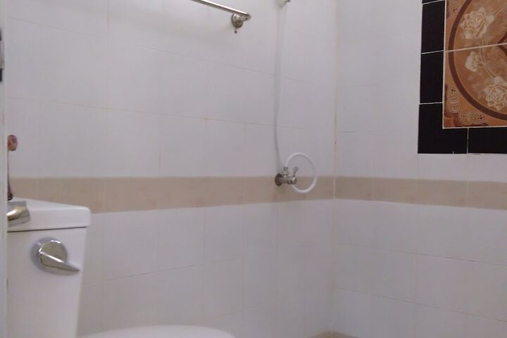 Room 49 of 95