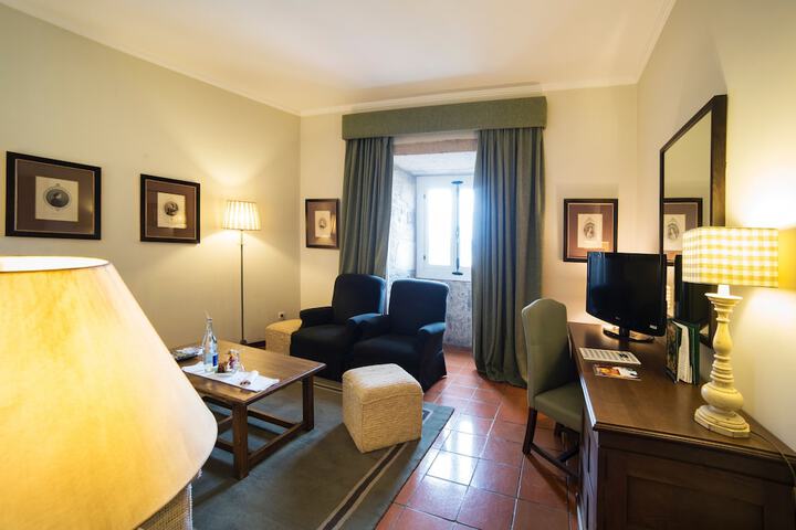 Room 5 of 45