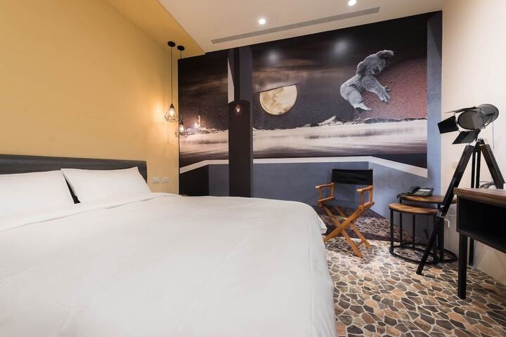 Room 19 of 50