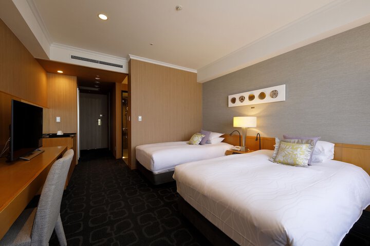 Room 26 of 165