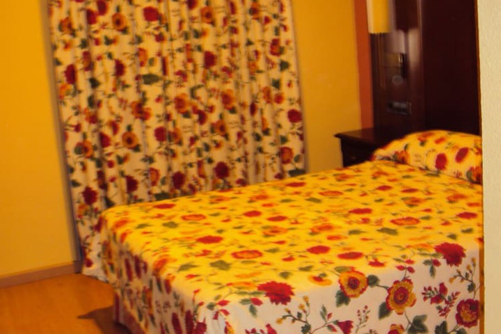 Room 2 of 20
