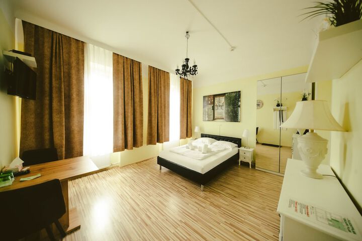 Room 25 of 26