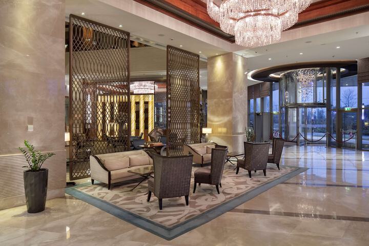 Hotel Interior 4 of 123