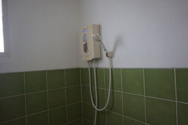 Room 6 of 22