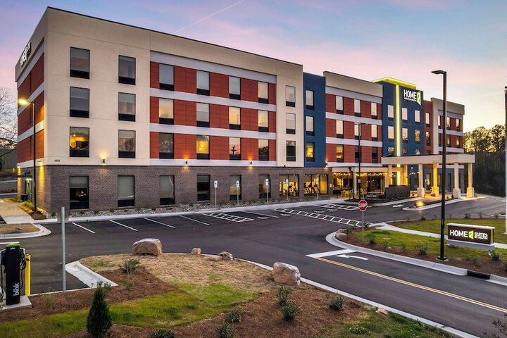 Hotel 83 of 86