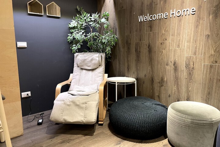 Entrance & Lobby