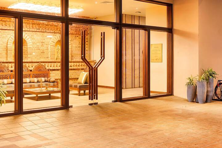 Hotel 3 of 68