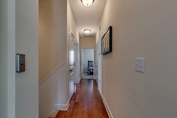 Room 12 of 20