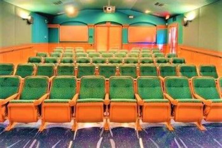 Entertainment 40 of 42