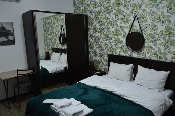 Room 2 of 18