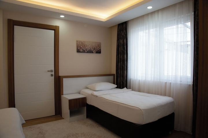 Room 60 of 151
