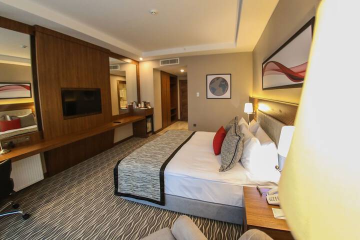 Room 10 of 41
