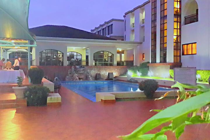 Pool 12 of 24