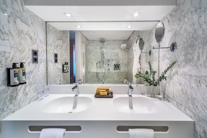Bathroom Interior Photo