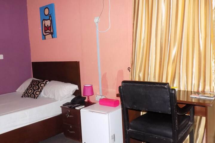 Room 20 of 27