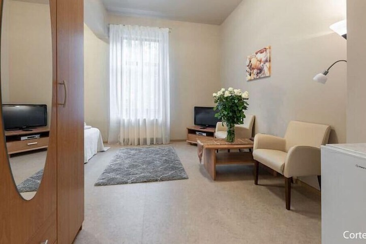 Room 15 of 40