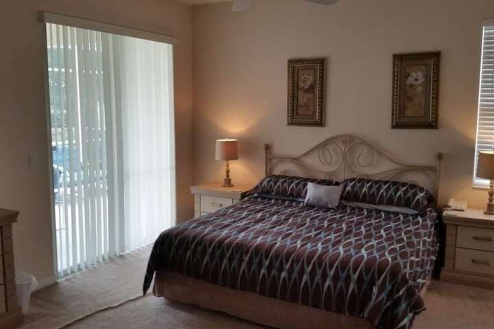 Room 18 of 42