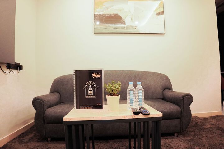 Room 13 of 23