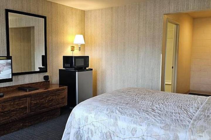 Room 16 of 34