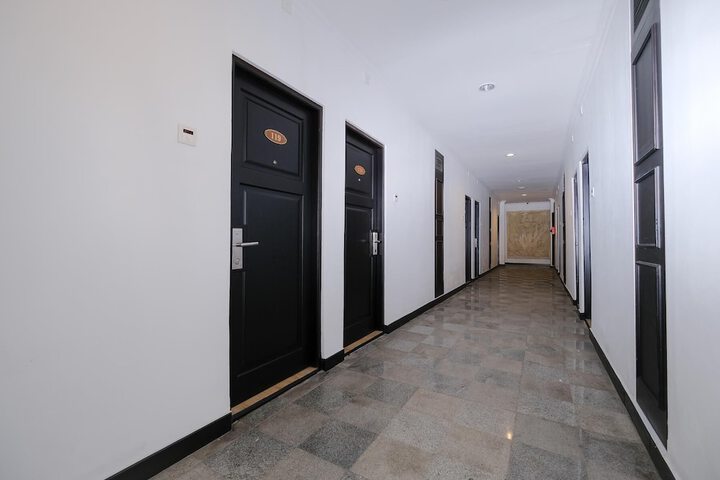 Room 26 of 74