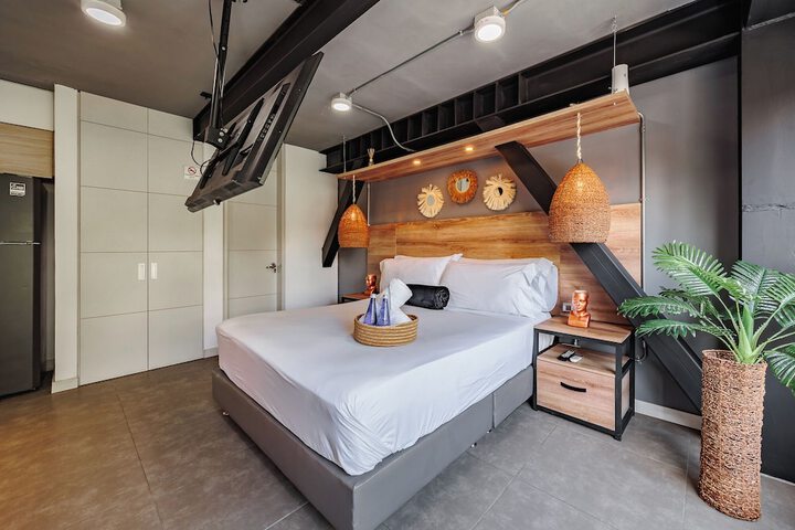 Room 128 of 230