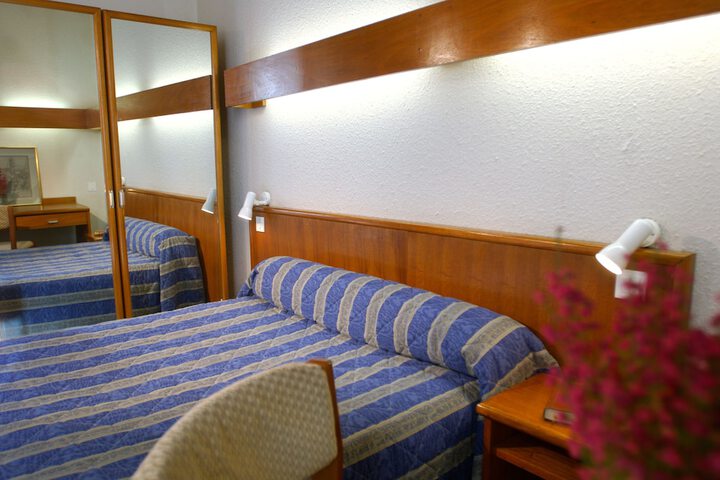 Room 21 of 87