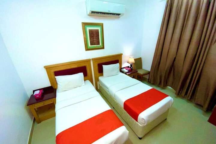 Room 15 of 30