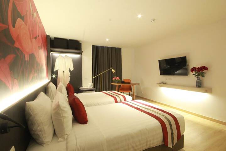 Room 4 of 55