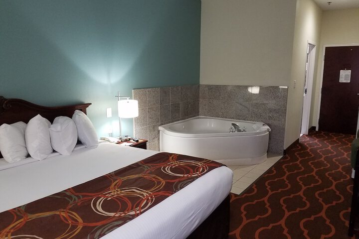 1 King Bed (13 of 45)