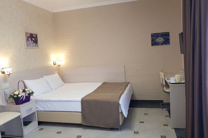 Room 35 of 41