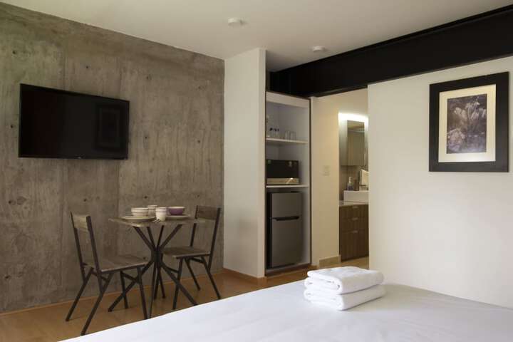 Room 7 of 148